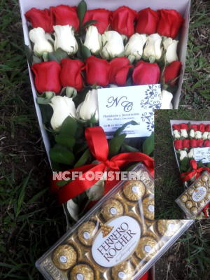 caja de rosas en escala