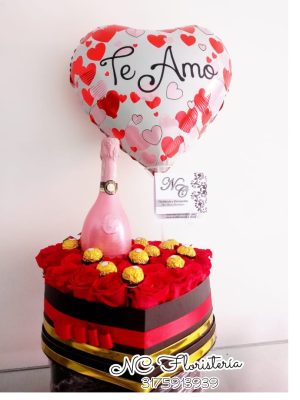 caja de lujo corazón rosas rojas